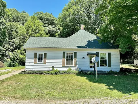 2637 W Cooper Ave, West Terre Haute, IN 47885