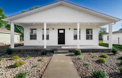 140 W O M Ave, North Vernon, IN 47265
