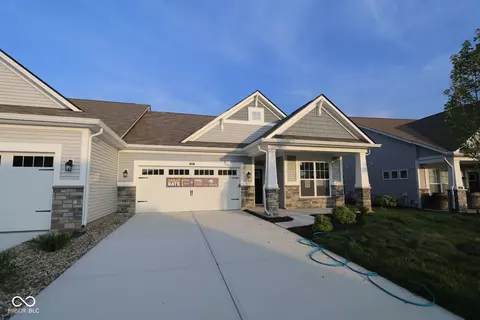 6607 Red Barn Dr, Whitestown, IN 46075