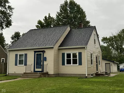 1215 Roosevelt Dr, Noblesville, IN 46060