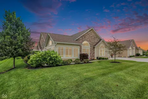 1152 Extraordinary Trl, Greenfield, IN 46140