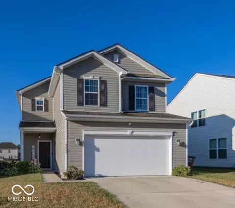 2447 Creekland Dr, Columbus, IN 47201