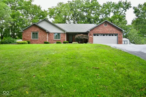 1067 Cedar Glen S Dr, Plainfield, IN 46168