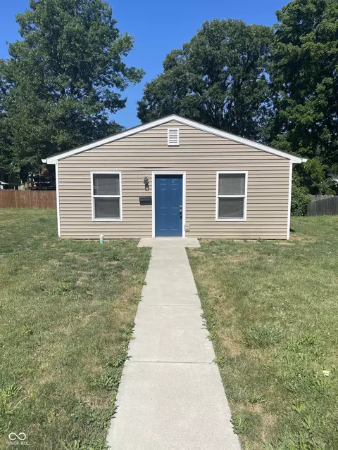 3834 Ireland Dr, Indianapolis, IN 46235
