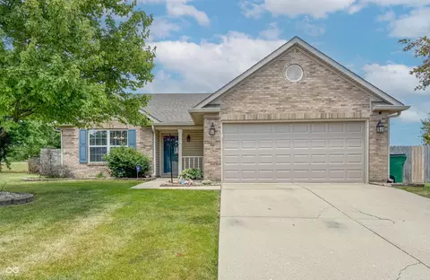 493 Yorktown Ln, Avon, IN 46123