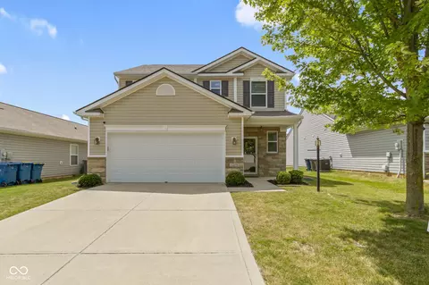 12694 Old Pond Rd, Noblesville, IN 46060