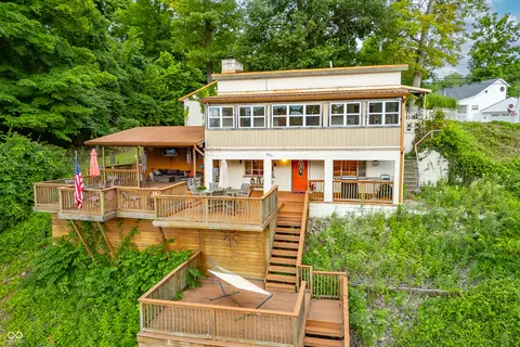 409 W Lakeview Dr, Nineveh, IN 46164