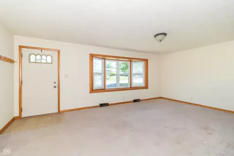 1001 Crescent Dr, New Castle, IN 47362 photo 4