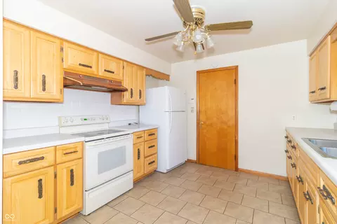 1001 Crescent Dr, New Castle, IN 47362 photo 9