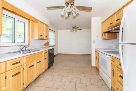 1001 Crescent Dr, New Castle, IN 47362 photo 10