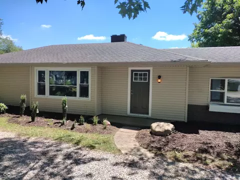 1836 N Knightstown Rd, Shelbyville, IN 46176
