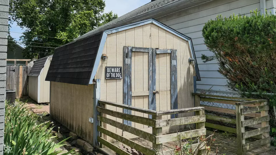Exterior - 335 Harlan St, Indianapolis, IN 46201 photo 6 of 8