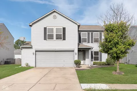 14435 Refreshing Garden Ln, Fishers, IN 46038