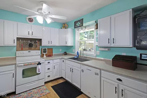 8215 E Hadley Rd, Camby, IN 46113 photo 5