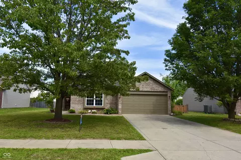 1869 Kingen Dr, Greenfield, IN 46140