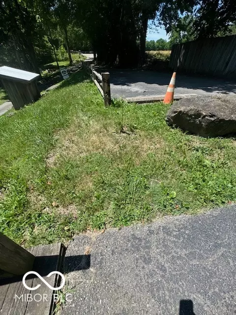 8997 S 310 E, Flat Rock, IN 47234 photo 15