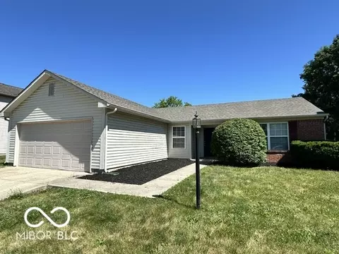 11370 Shady Hollow Ln, Indianapolis, IN 46229