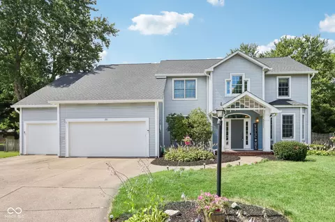 231 Whispering Willow Ct, Noblesville, IN 46060