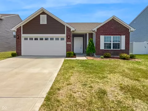 854 Snowberry Run, Greenwood, IN 46143