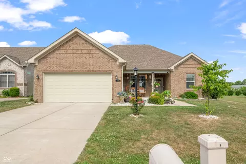 308 Raymond Ave, Trafalgar, IN 46181