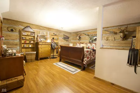 Bedroom - 9260 E 25th St, Columbus, IN 47203 photo 2 of 4