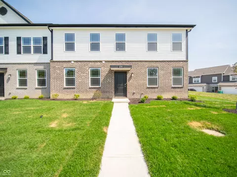 6296 Cascades Dr, Whitestown, IN 46075