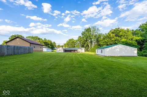 2106 33rd St, Bedford, IN 47421 photo 4