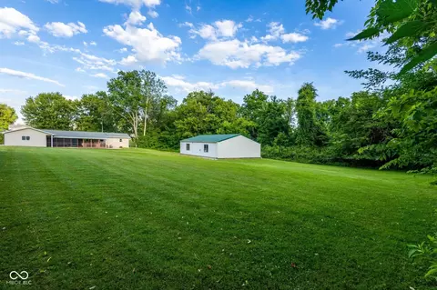 2106 33rd St, Bedford, IN 47421 photo 3