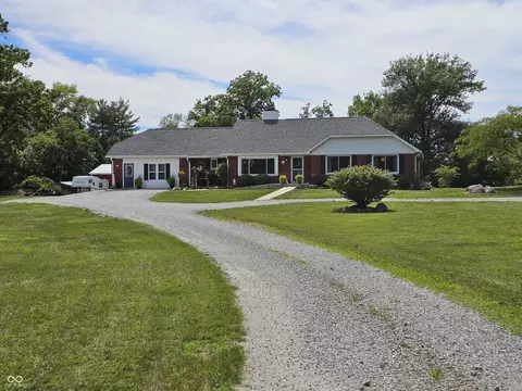 2252 S 700 W, New Palestine, IN 46163