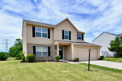 3301 Creekshore Dr, Indianapolis, IN 46268