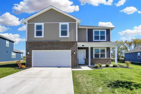 113 Hunters Ridge Dr, Danville, IN 46122