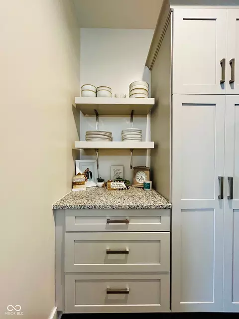 Kitchen - 125 E Oak St, Roachdale, IN 46172 photo 3 of 14