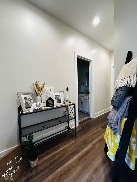 Entry Way - 125 E Oak St, Roachdale, IN 46172 photo 6 of 6