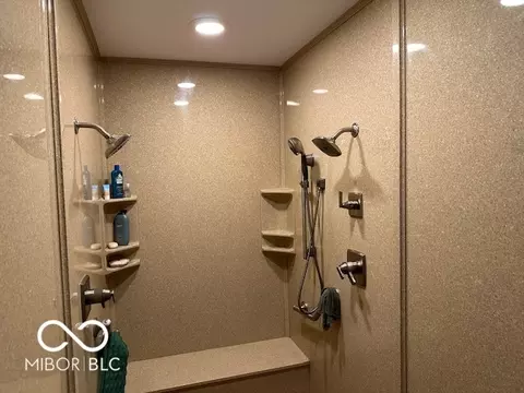 5204 E Hyde Ct, Columbus, IN 47203 photo 24