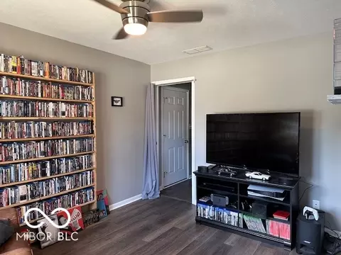 5204 E Hyde Ct, Columbus, IN 47203 photo 13