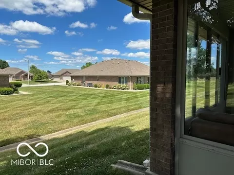 5204 E Hyde Ct, Columbus, IN 47203 photo 29