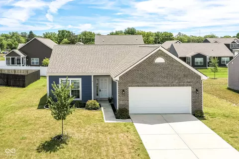 8082 Dewberry Ln, Pendleton, IN 46064 photo 2