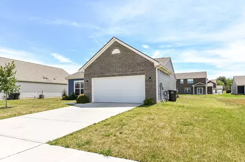 8082 Dewberry Ln, Pendleton, IN 46064 photo 4