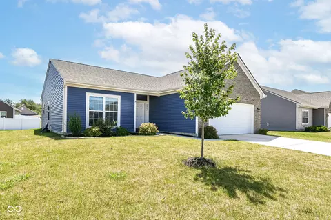 8082 Dewberry Ln, Pendleton, IN 46064 photo 6