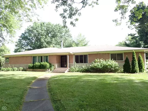 360 Darrow Dr, Indianapolis, IN 46260