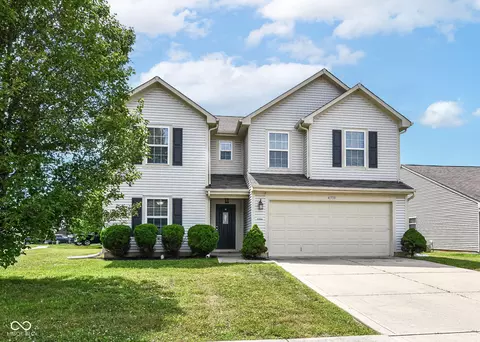 6338 Clary Ln, Greenwood, IN 46143