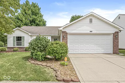 12148 Bearsdale Dr, Indianapolis, IN 46235