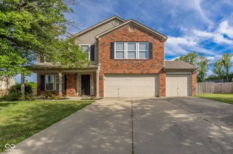 630 Wheat Field Ln, Whiteland, IN 46184