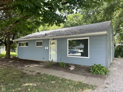 5 Hillcrest Ct, Danville, IN 46122