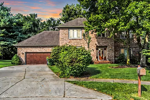382 Allison Ct, Greenwood, IN 46142