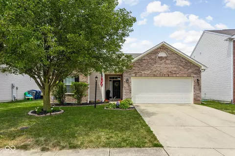 12458 Berry Patch Ln, Fishers, IN 46037
