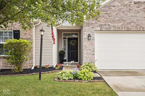 12458 Berry Patch Ln, Fishers, IN 46037 photo 4