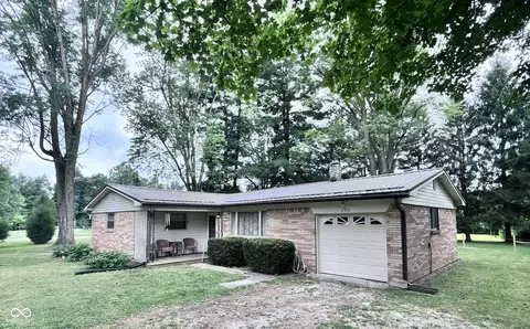 204 N West St, Cloverdale, IN 46120