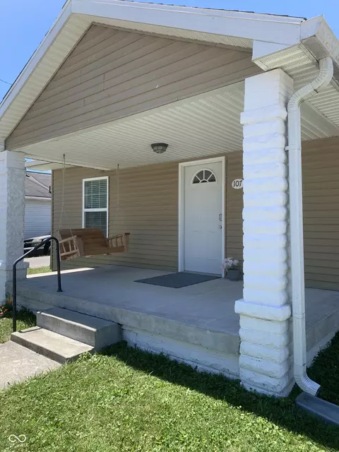 107 O St, Bedford, IN 47421 photo 2