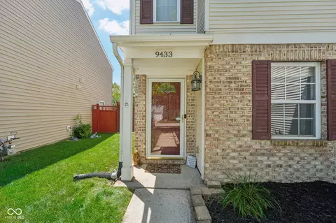 9433 W Constellation Dr, Pendleton, IN 46064 photo 4